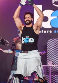 varun dhawan 4